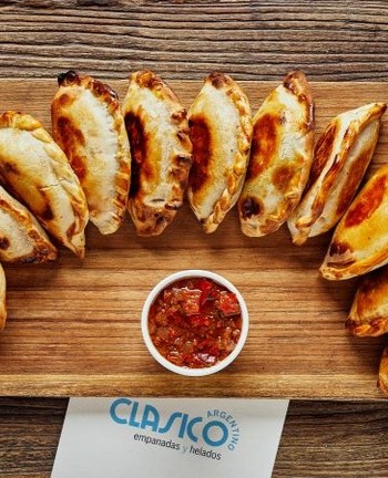 1 empanada offert dès 12 empanadas achetés
