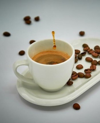 1 café expresso offert dès 12.00€ d’achat