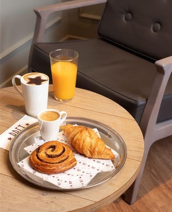 1 café expresso offert dès 10€ d'achats